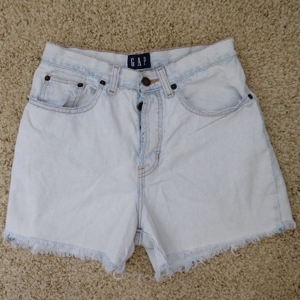 Gap Vintage High-Waisted Cutoff Distressed Denim Shorts Light Wash Size 6